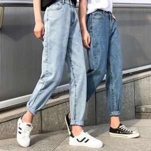 🤍 EVC Lee High Waist Vintage Distressed Mom Jeans